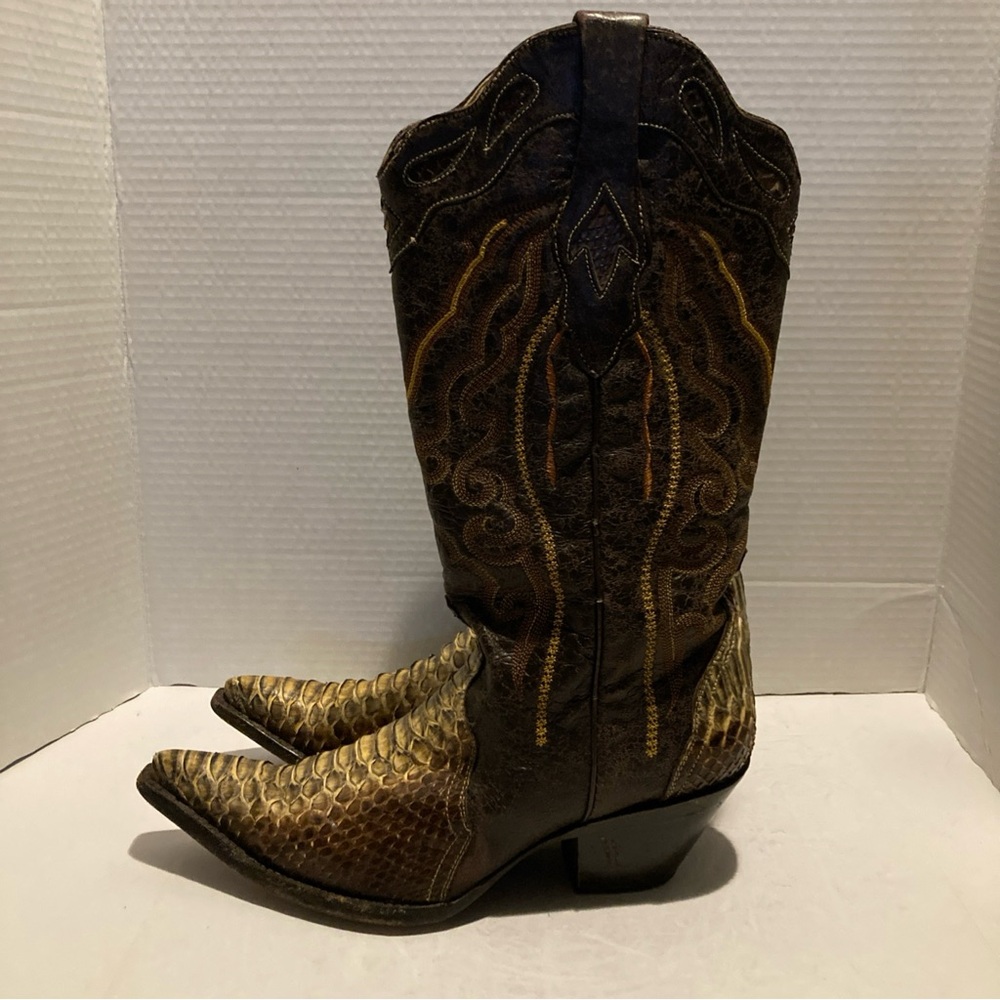 Women’s Brown Leather With Tan Python And Embroidery Pull On Cowboy Boots SZ 8.5 - Picture 3 of 11